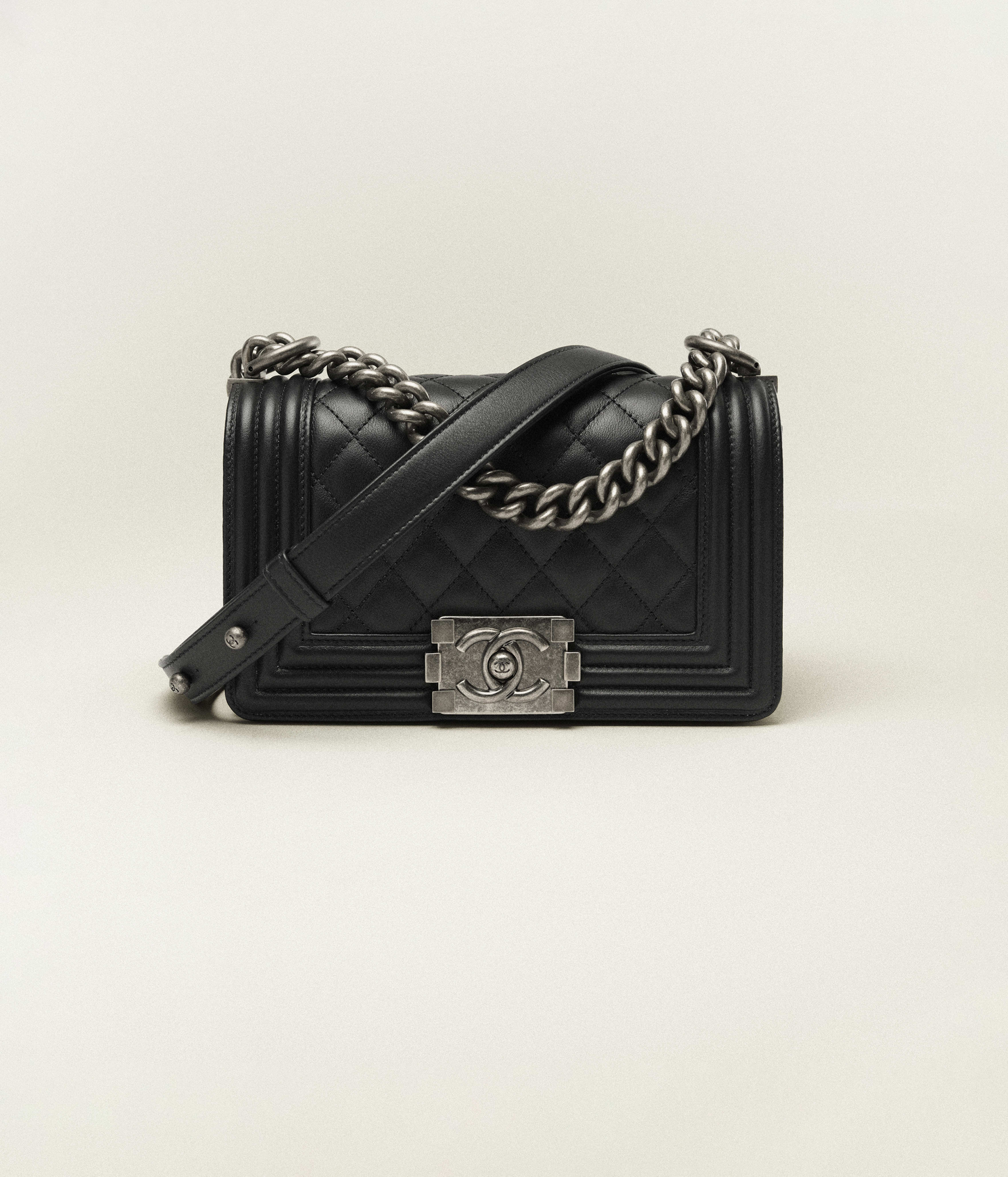 BOY CHANEL Kleine Tasche - Schwarz - Kalbsleder & Metall mit Ruthenium-Finish - Ansicht Artistique 2